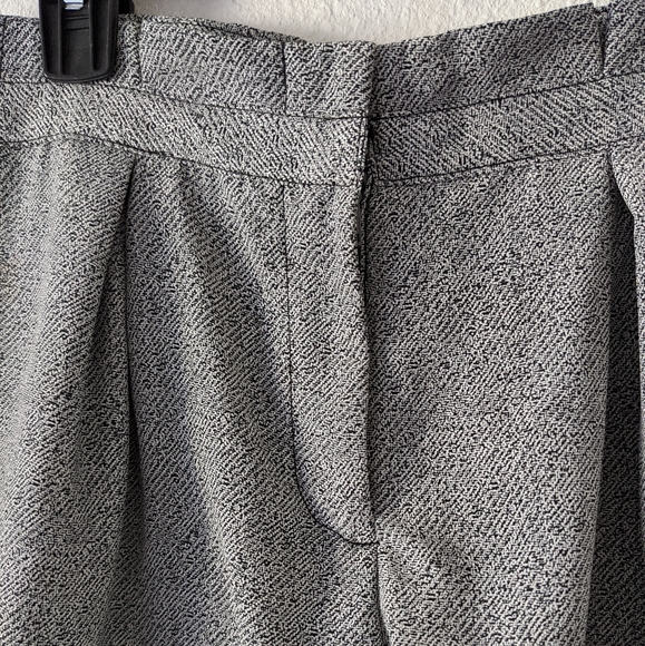 {Anthropologie} NWT Waverly Grey Chelsea Shorts - Picture 2 of 7